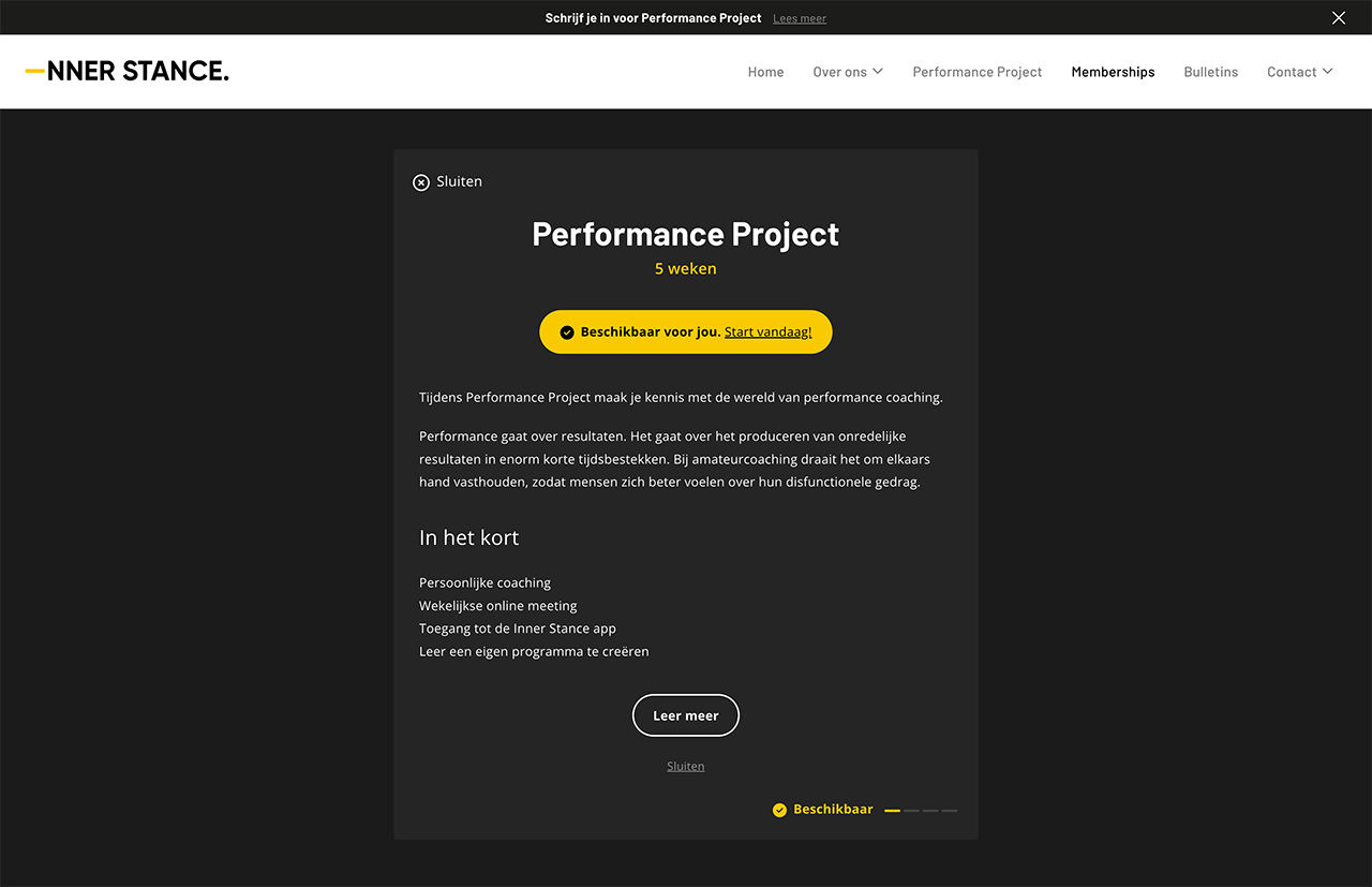 Webpagina met sectie "Performance Project", met een persoonlijk coachingprogramma van 5 weken in het Nederlands gericht op het verbeteren van uw innerlijke houding. Op de gele knop staat "Start vandaag.