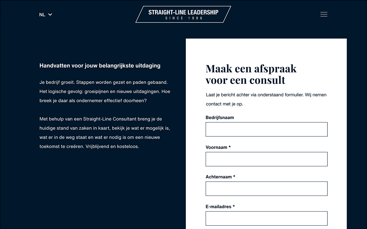 Website met een formulier voor het plannen van een consultatie, inclusief velden voor bedrijfsnaam, voornaam, achternaam en e-mailadres - allemaal ontworpen om uw reis naar rechtlijnig leiderschap te ondersteunen.