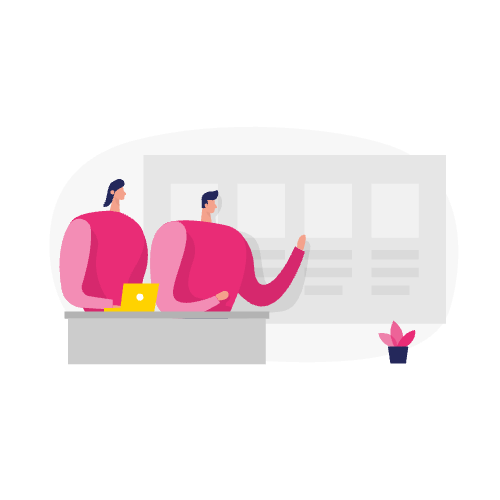 Twee mensen aan een bureau met een laptop bespreken het maken van pillar page, wijzend naar een bord; een klein plantje staat op de grond vlakbij.