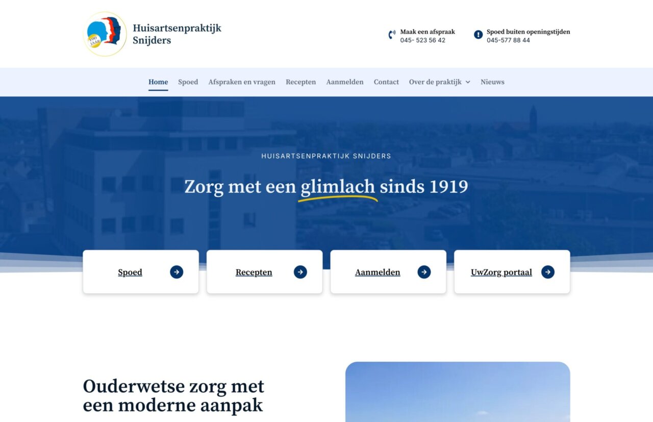 Homepage van Huisartsenpraktijk Snijders met navigatiemenu, contactgegevens en serviceknoppen.